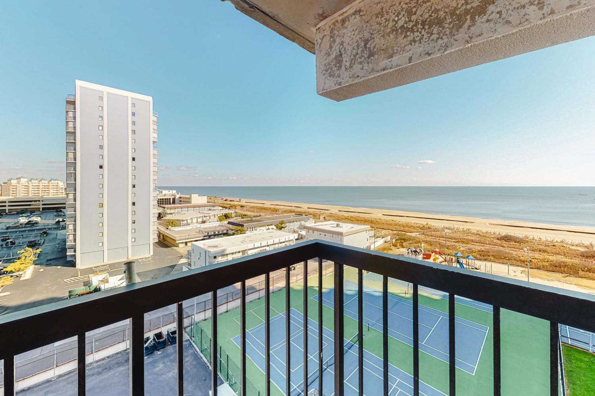 Sea Watch V Ocean City Quarto foto