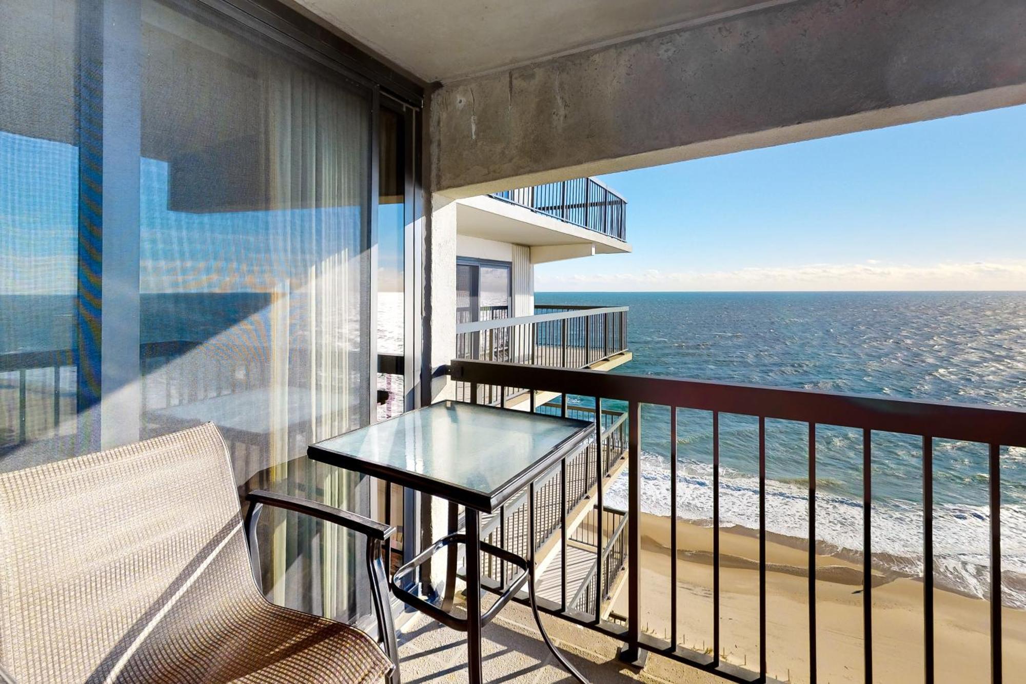Sea Watch V Ocean City Quarto foto